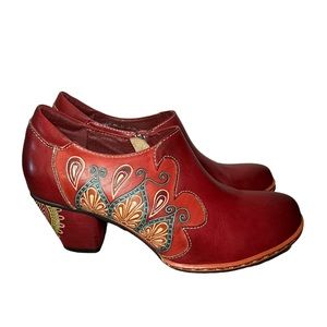 Spring Step L’Artiste Collection Zami Wearable Art Leather Ankle Boots